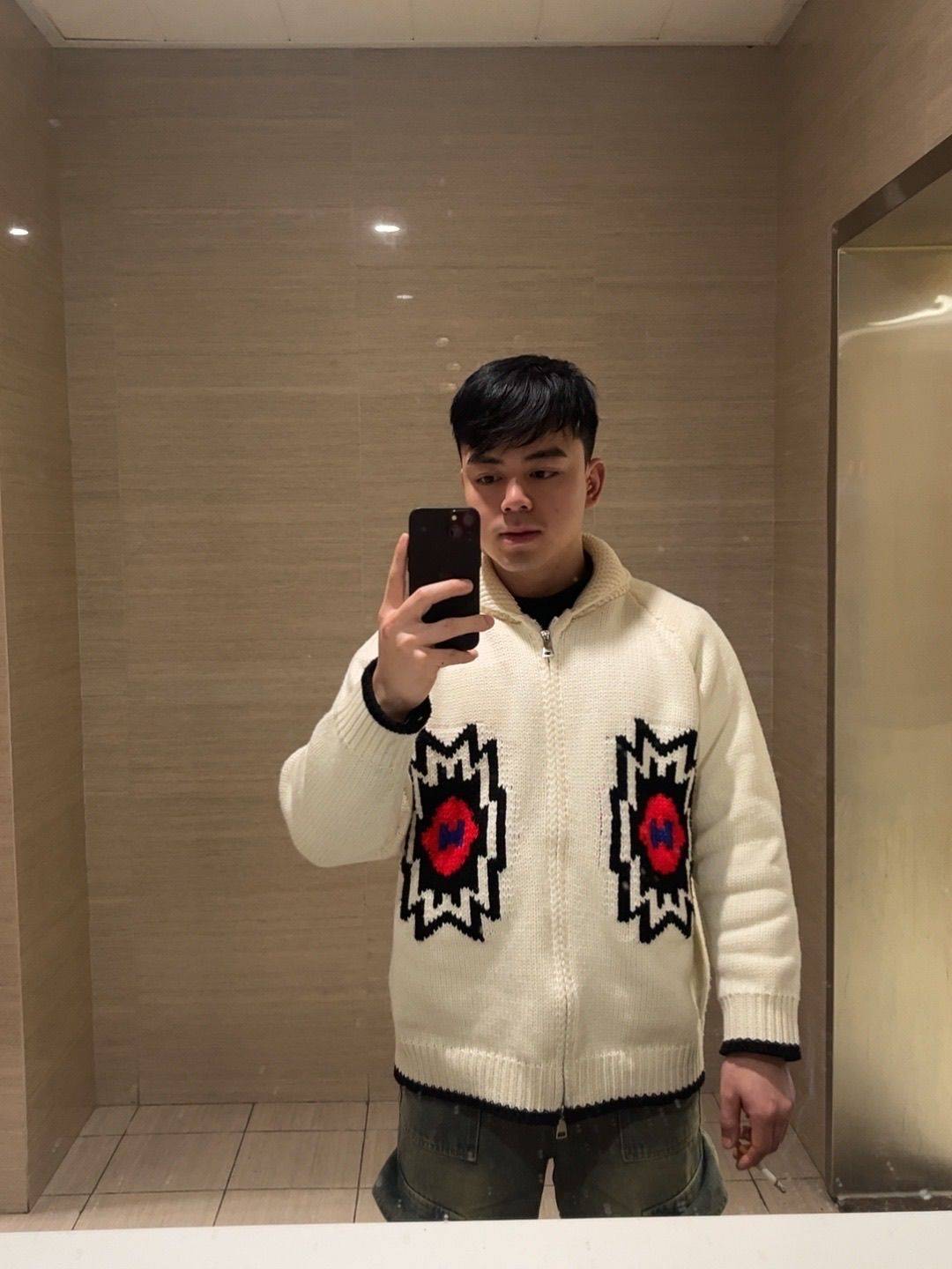李