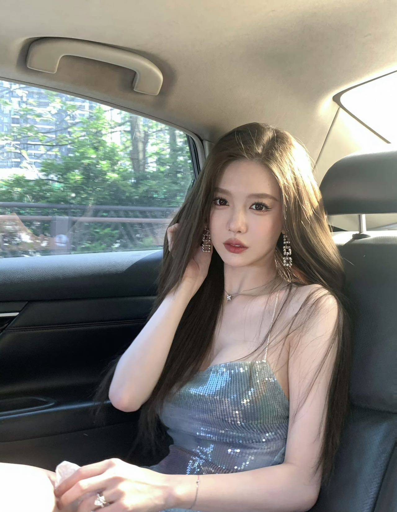 HelloMonika