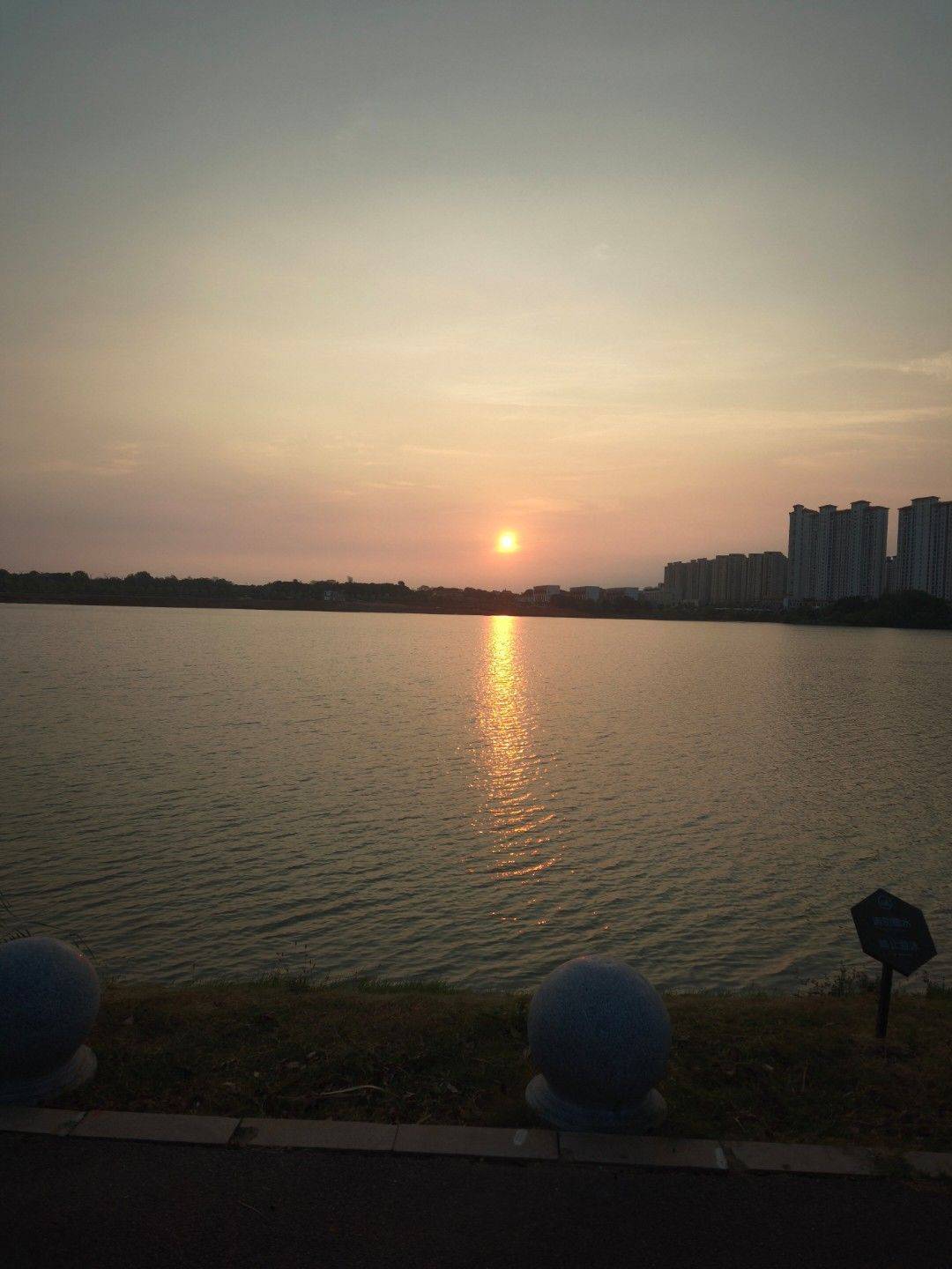 放轻松，就当漫游地球