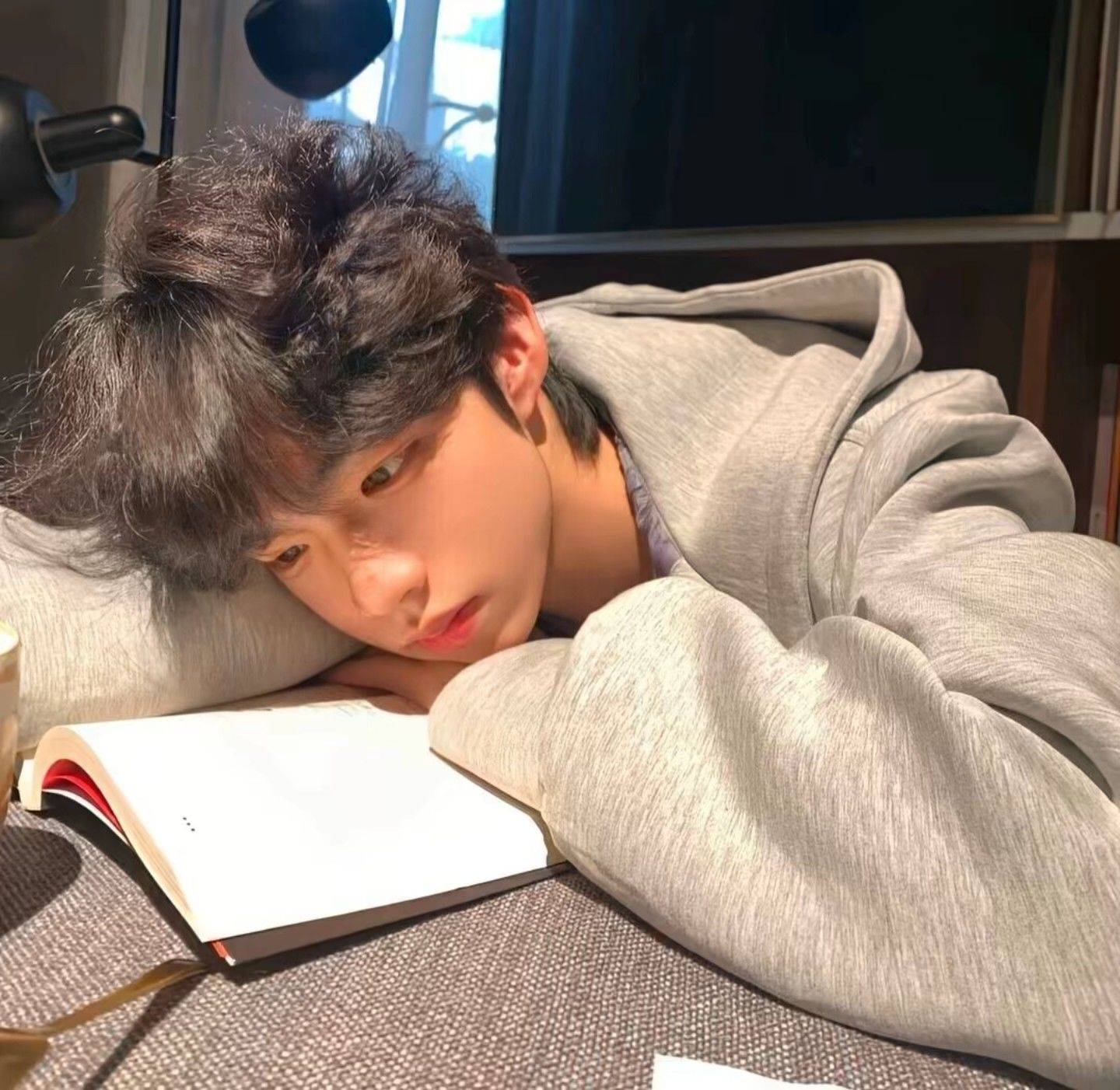 不停喝水的饮水机