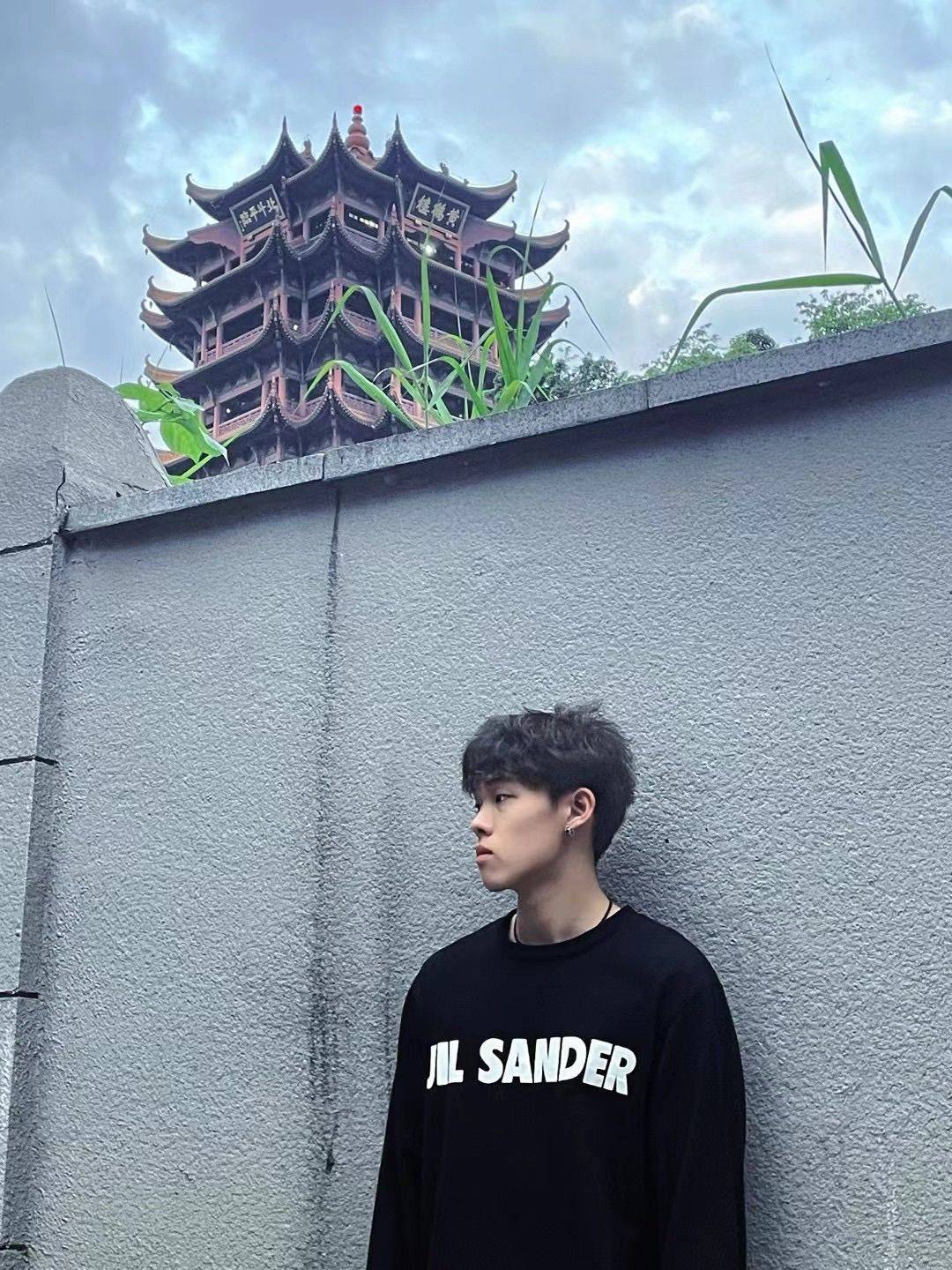 王