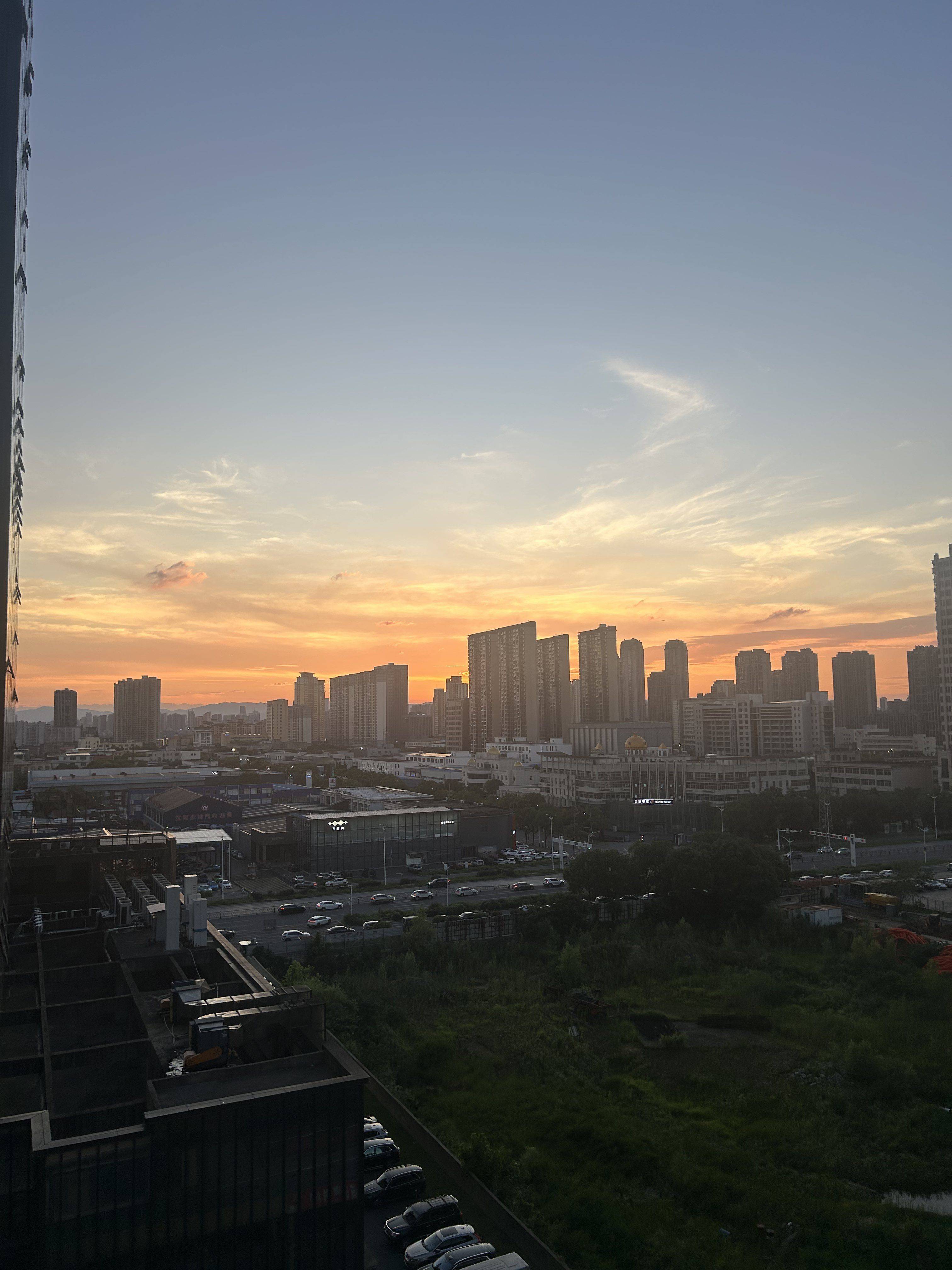 浅浅一笑很倾城