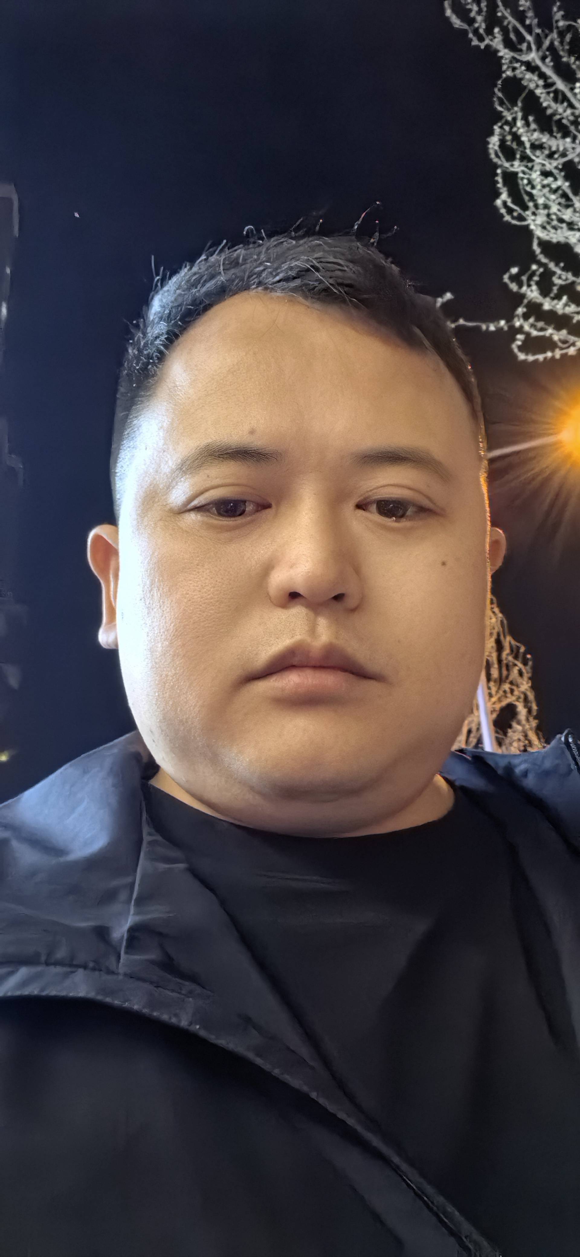 王