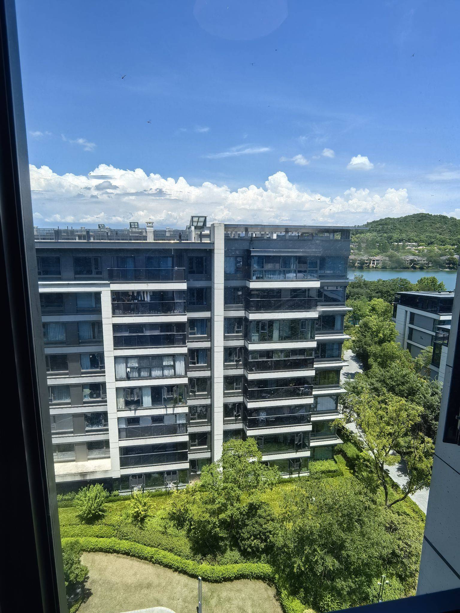 溪谷岚湾房东