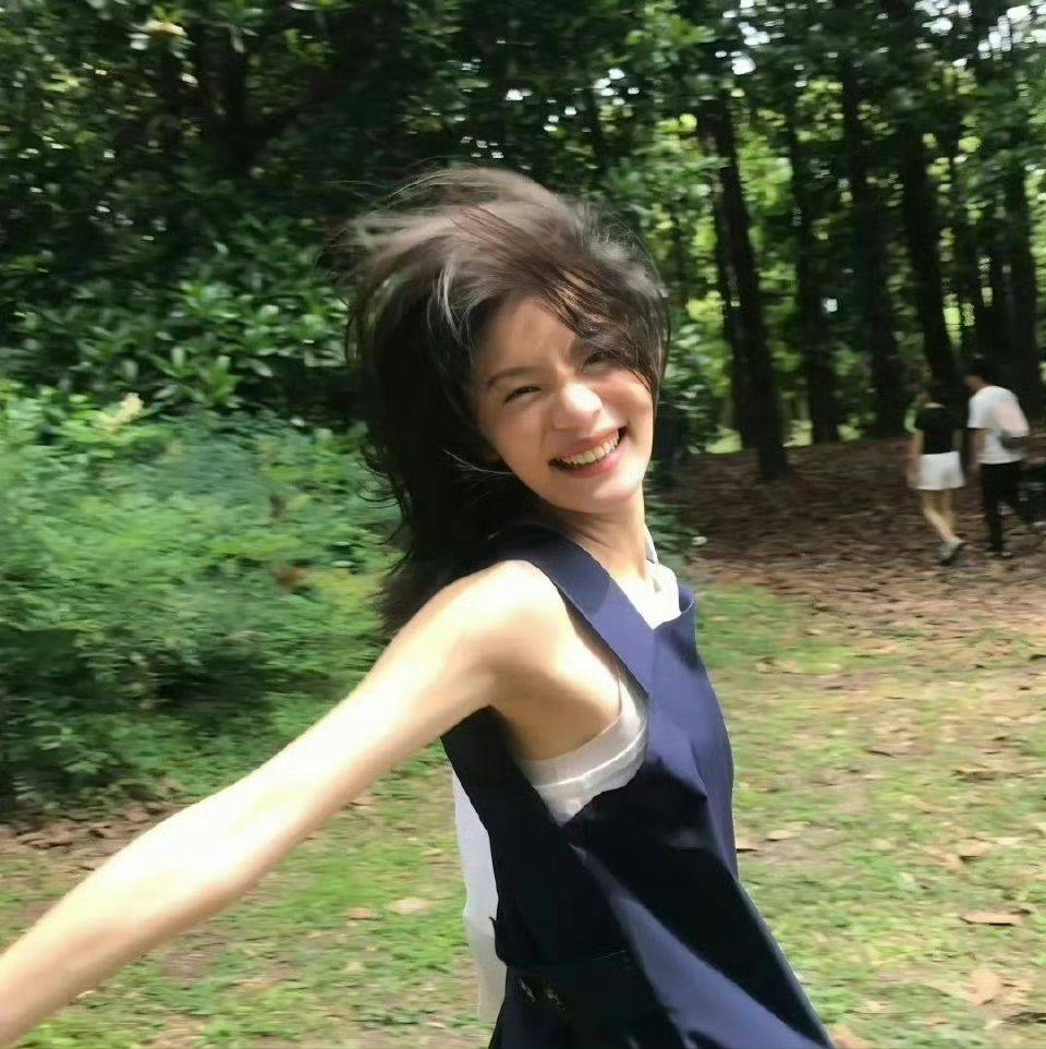 有点小冷