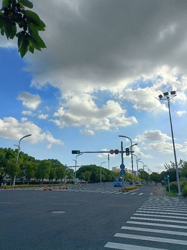哈哈