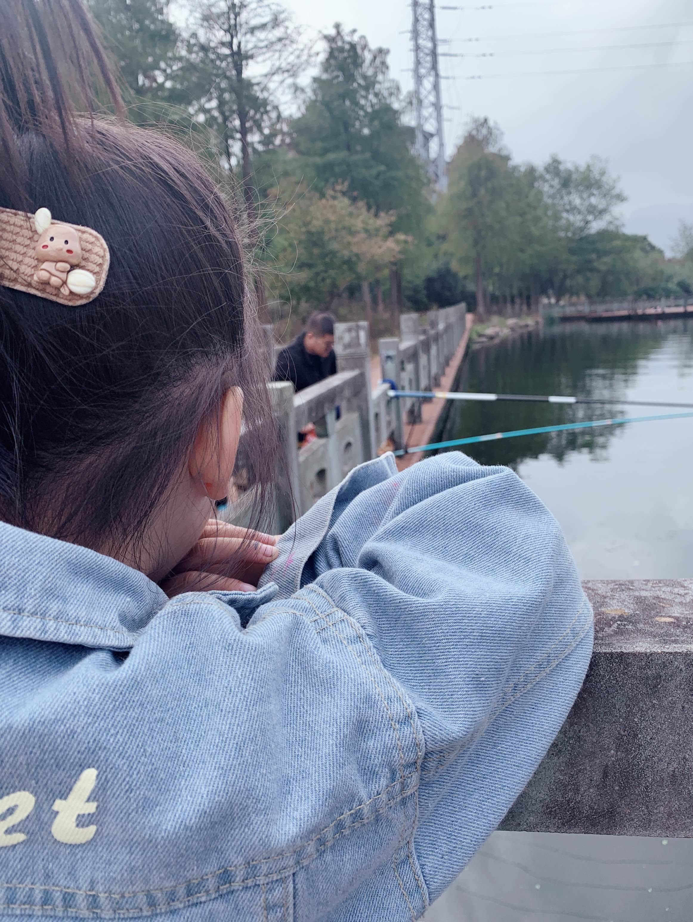 爱吃草莓的桃子