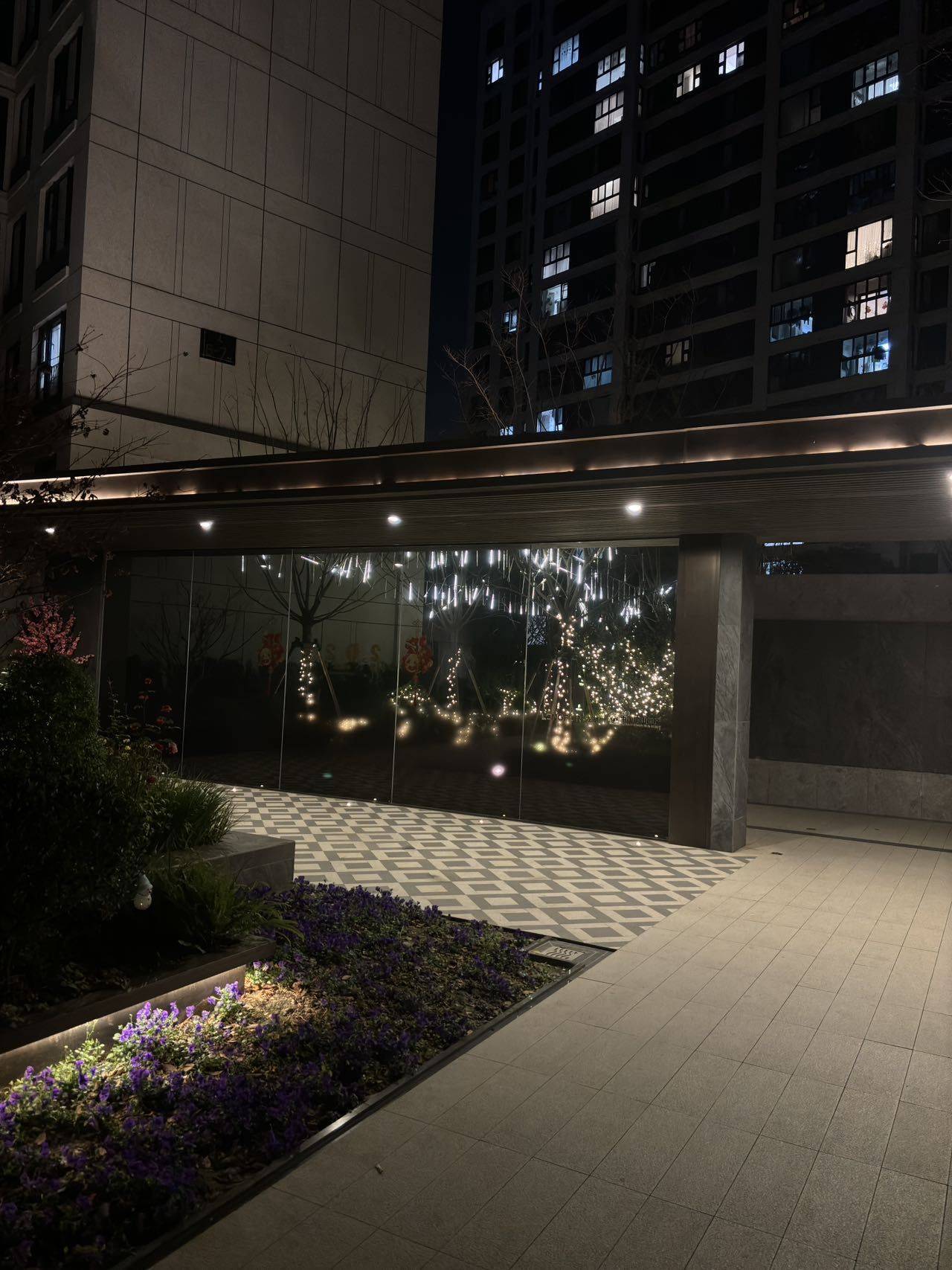 出租14号乐秀路地铁口