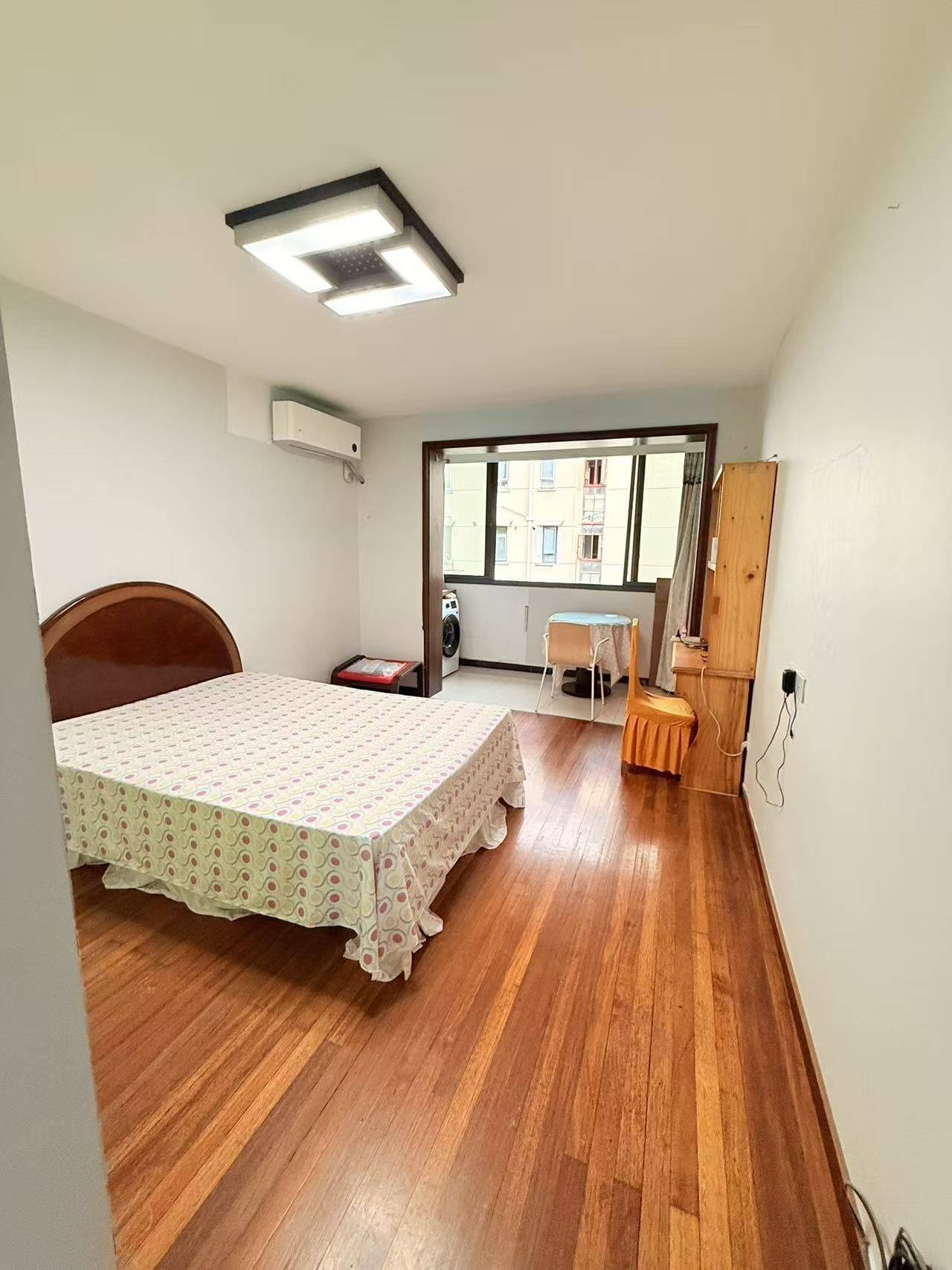 近陕西南路站一房房东