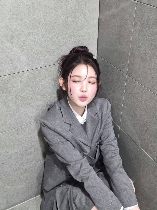 七月的小尾巴July