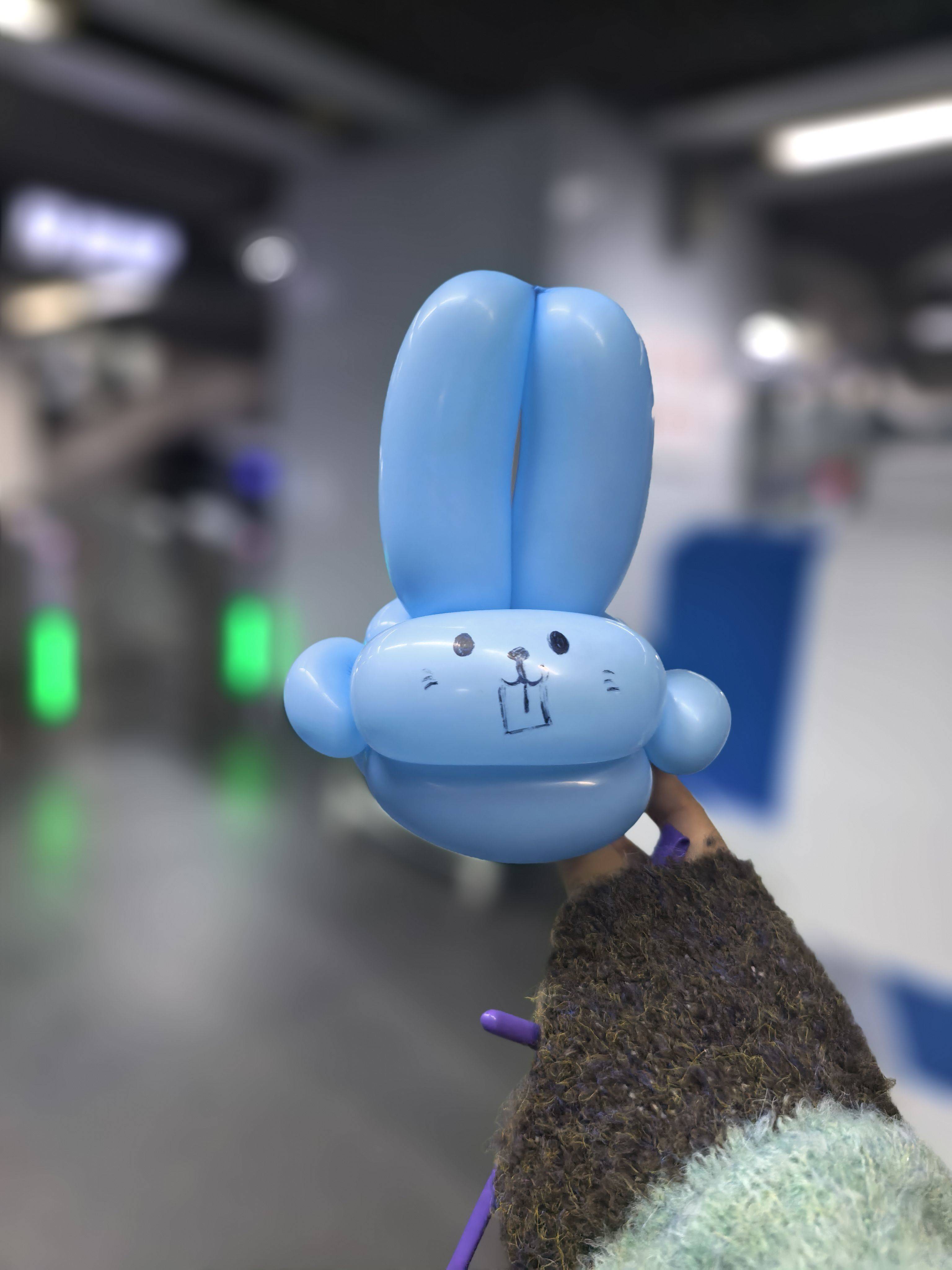 微微的