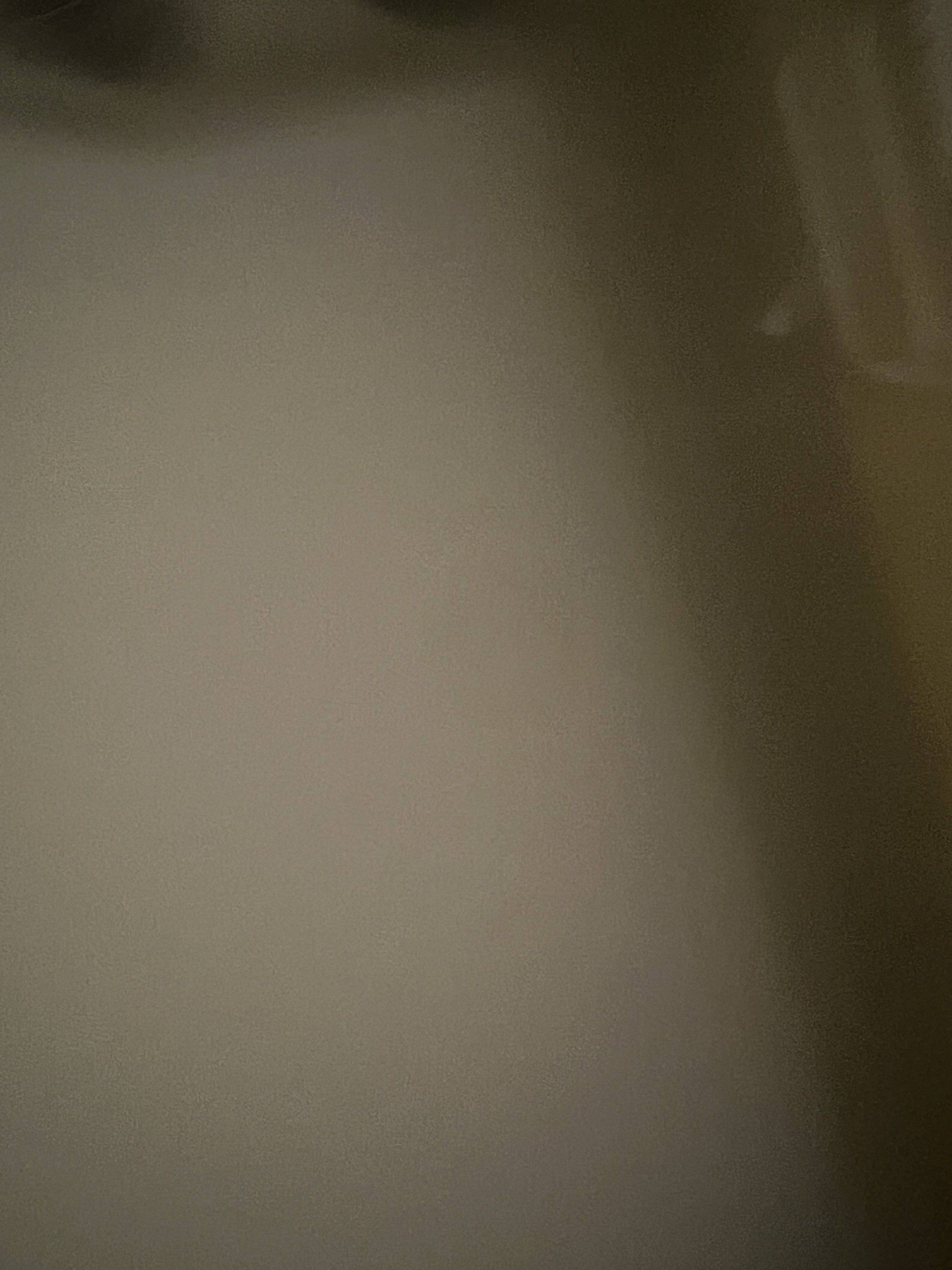 嗯