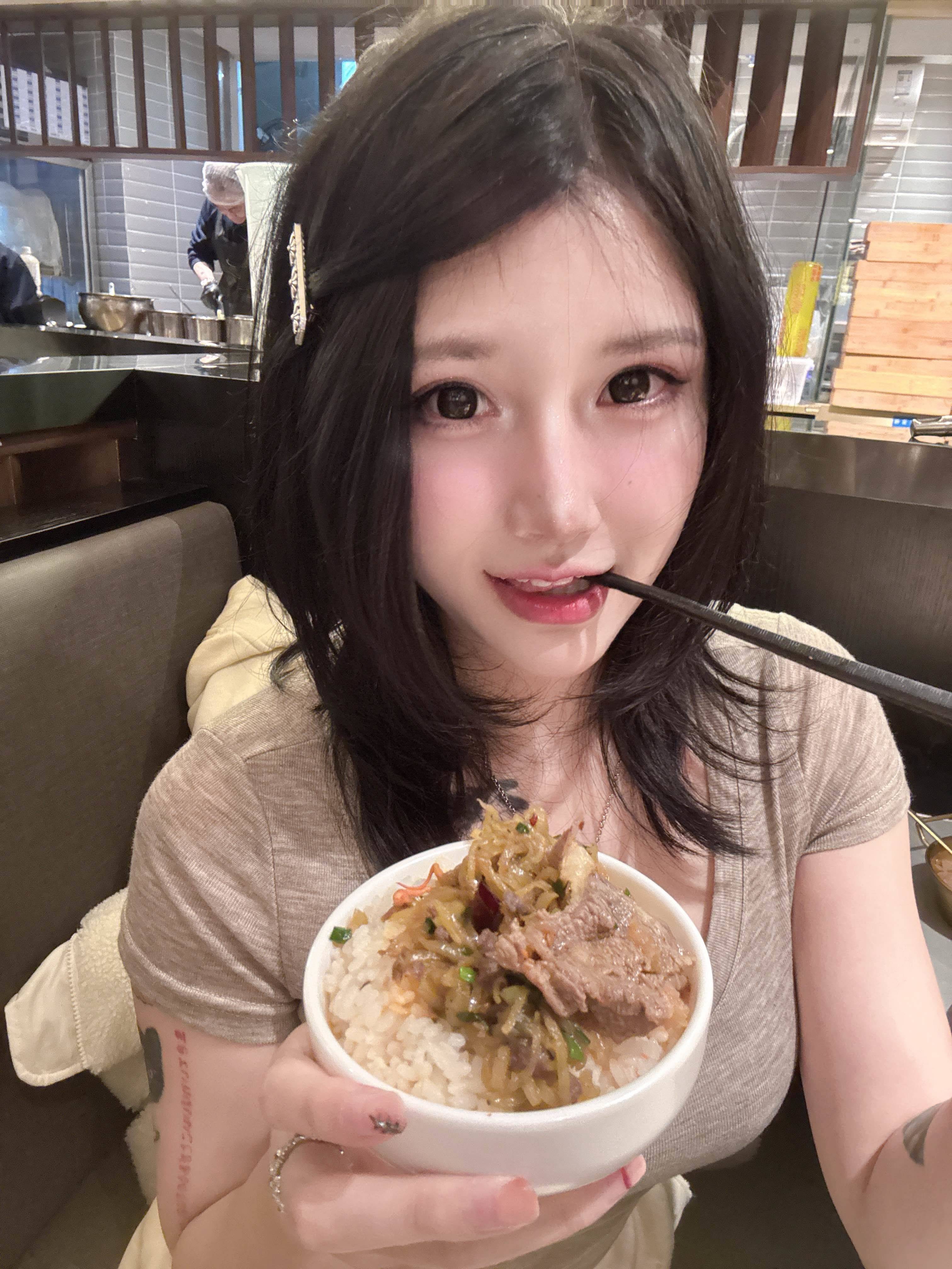 呢喃