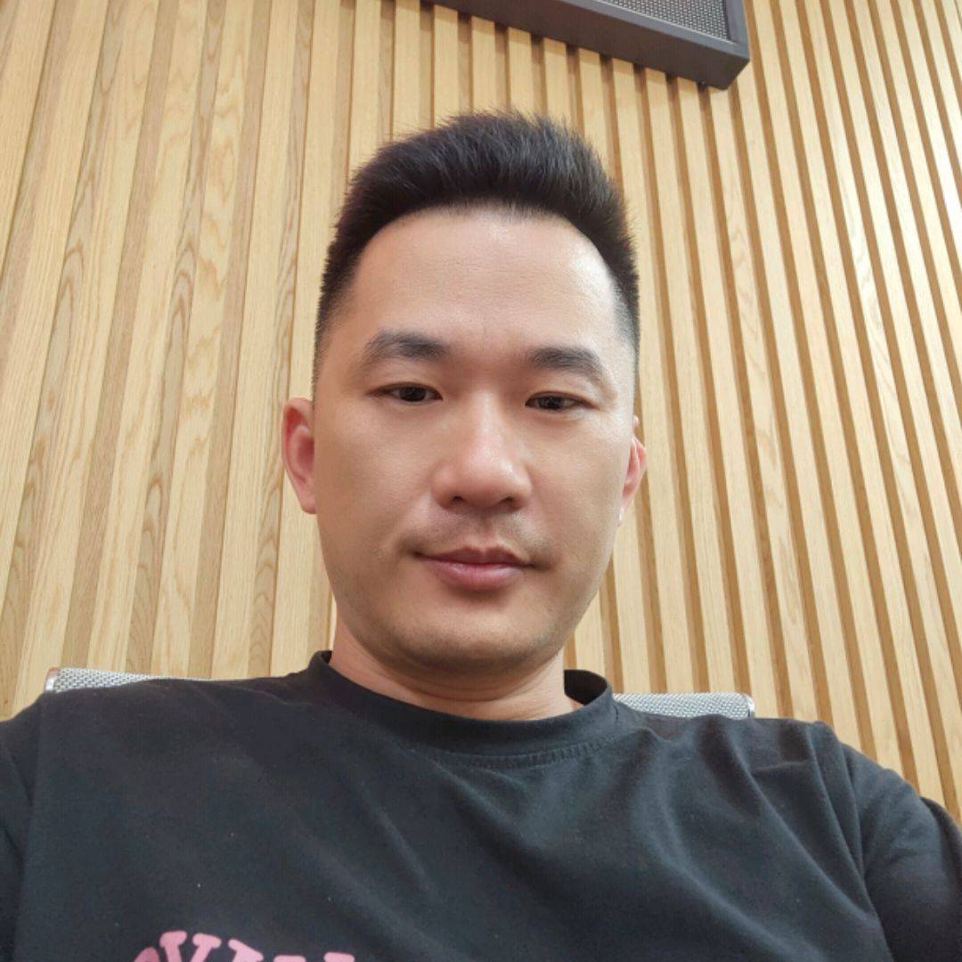 没有销声匿迹，我在热爱生活