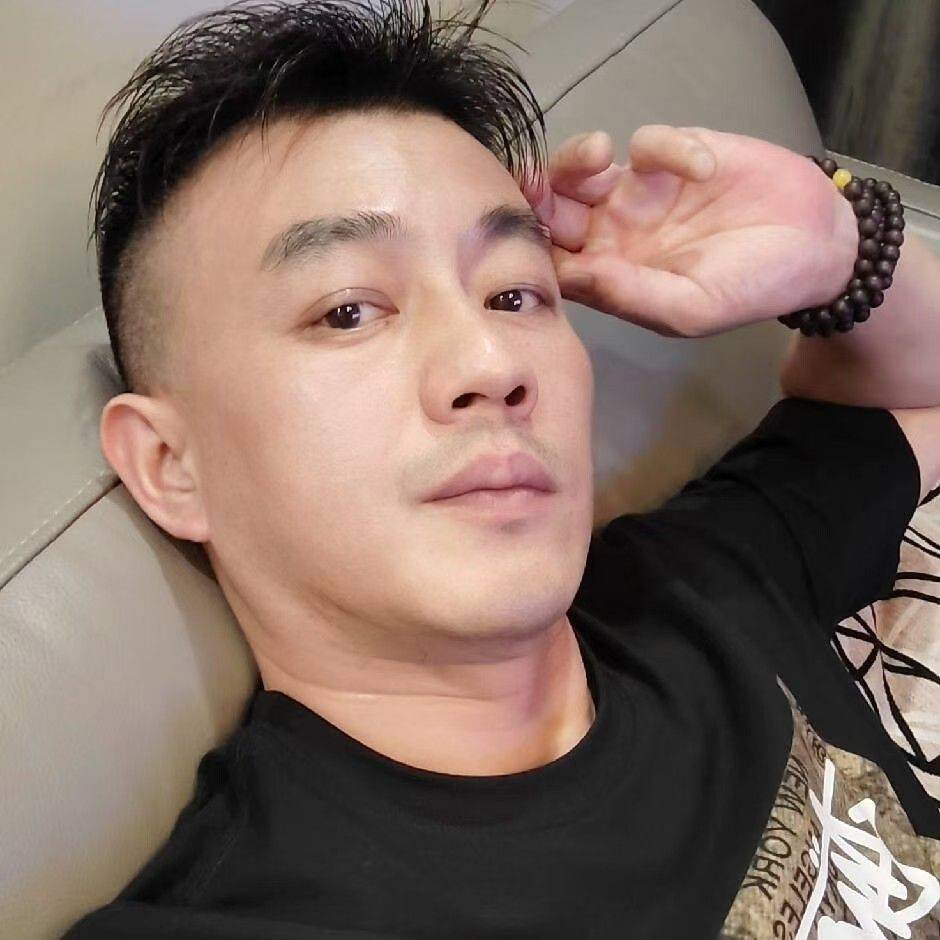 热爱漫无边际，生活自有分寸