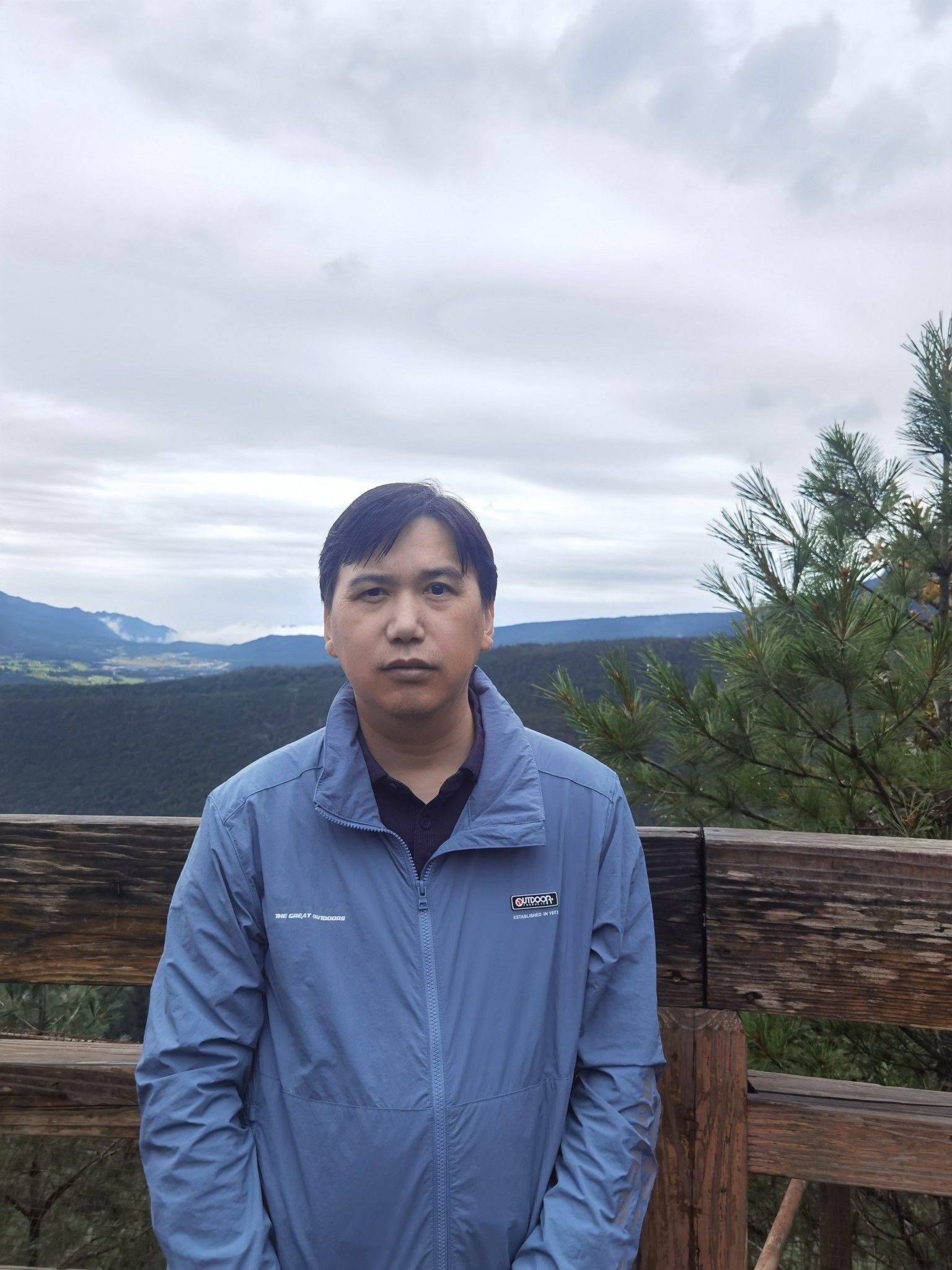 李先生