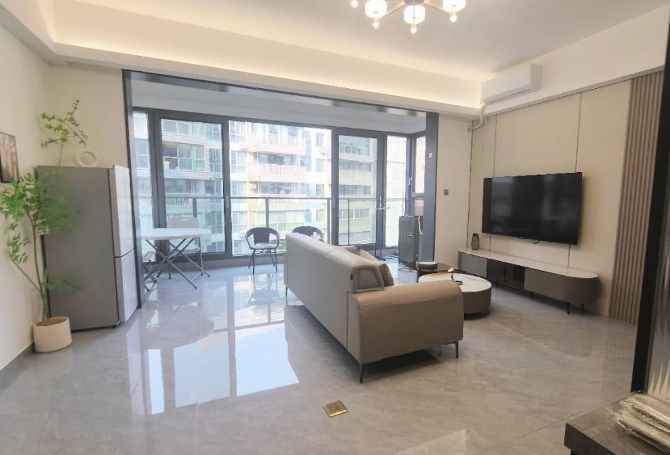 万科湖畔的房东