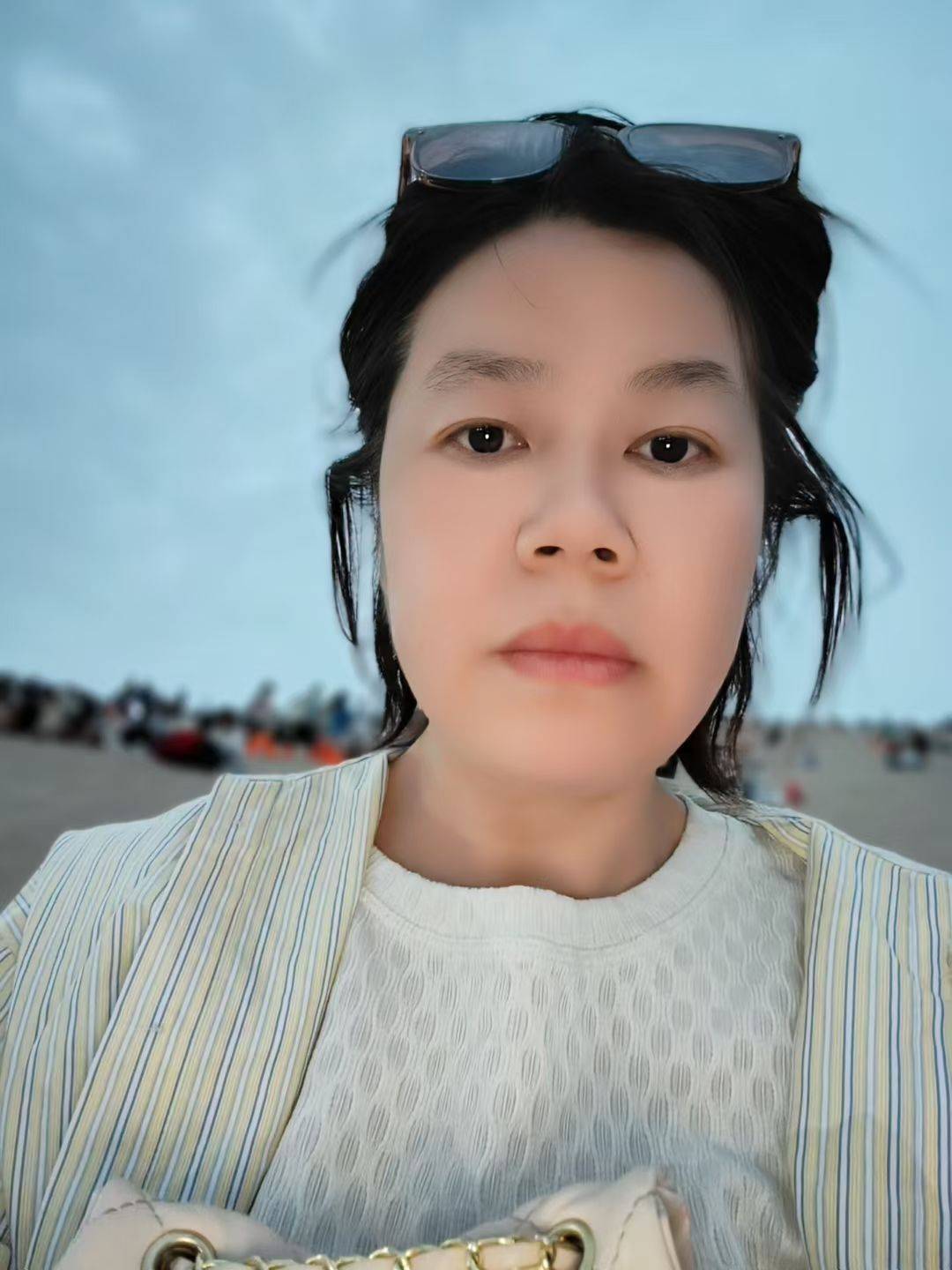 白杨与小溪