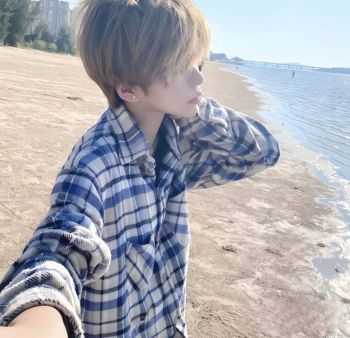 爱哭小苦瓜