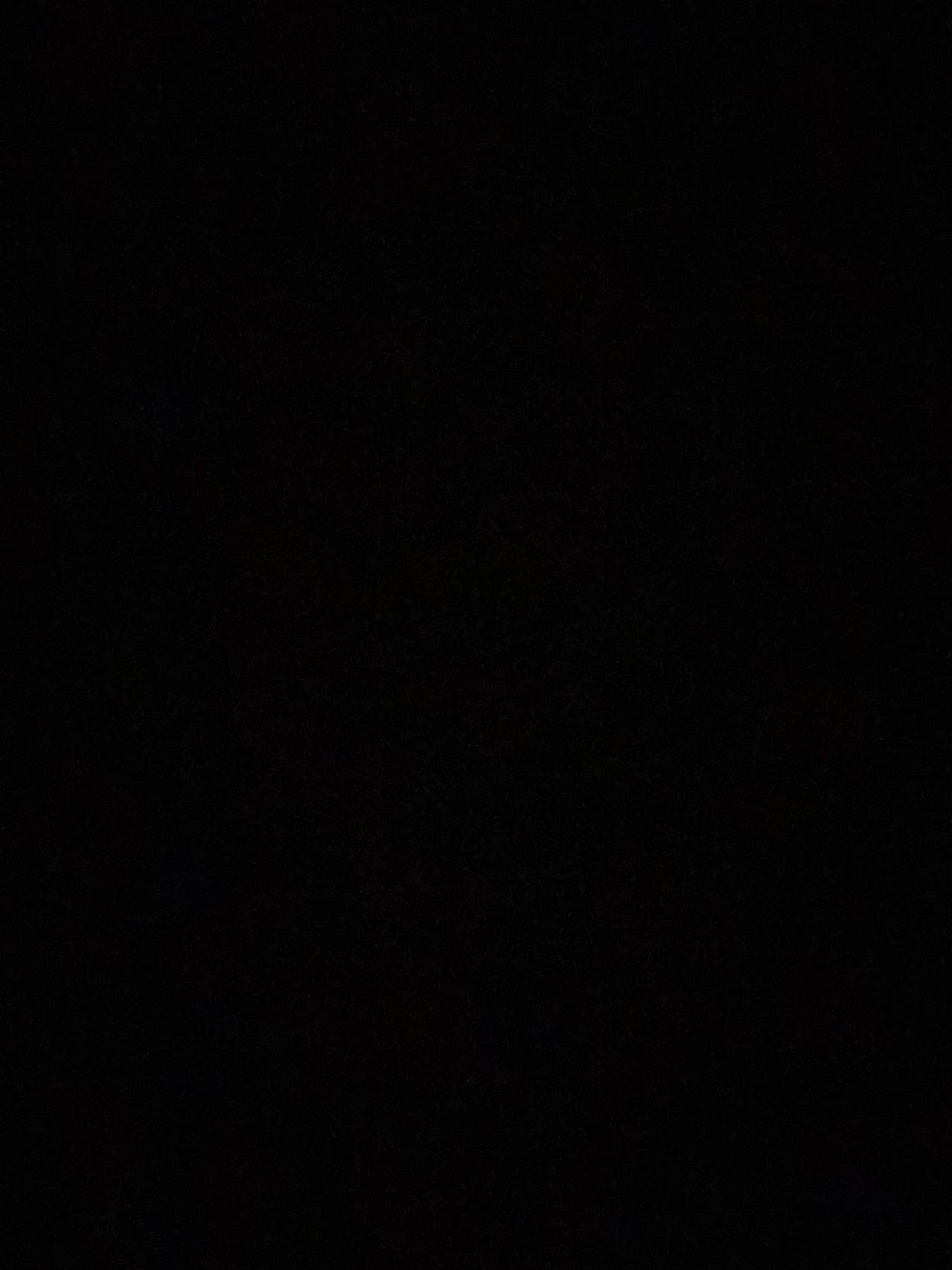 ，