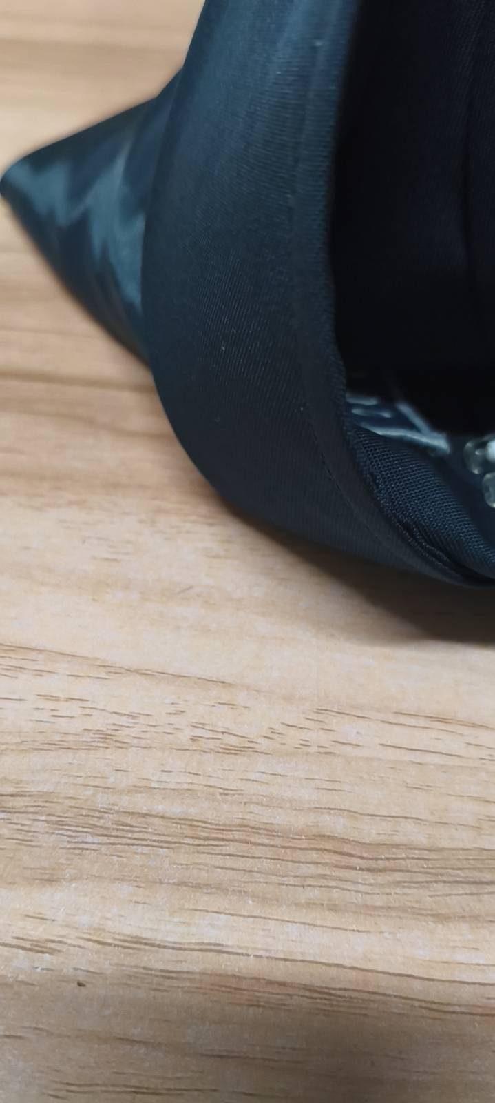 嗯