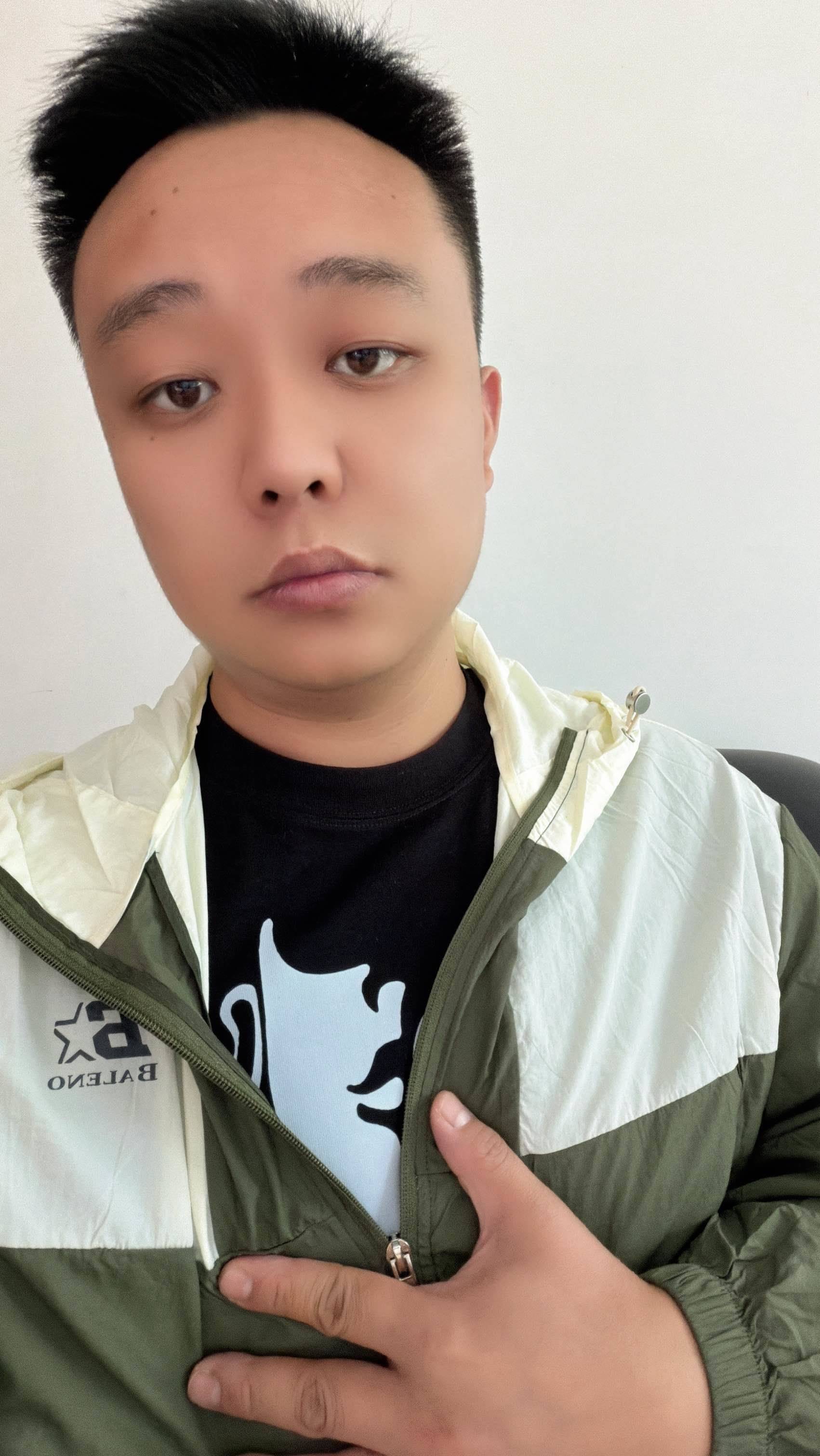 转租西岸观邸主卧