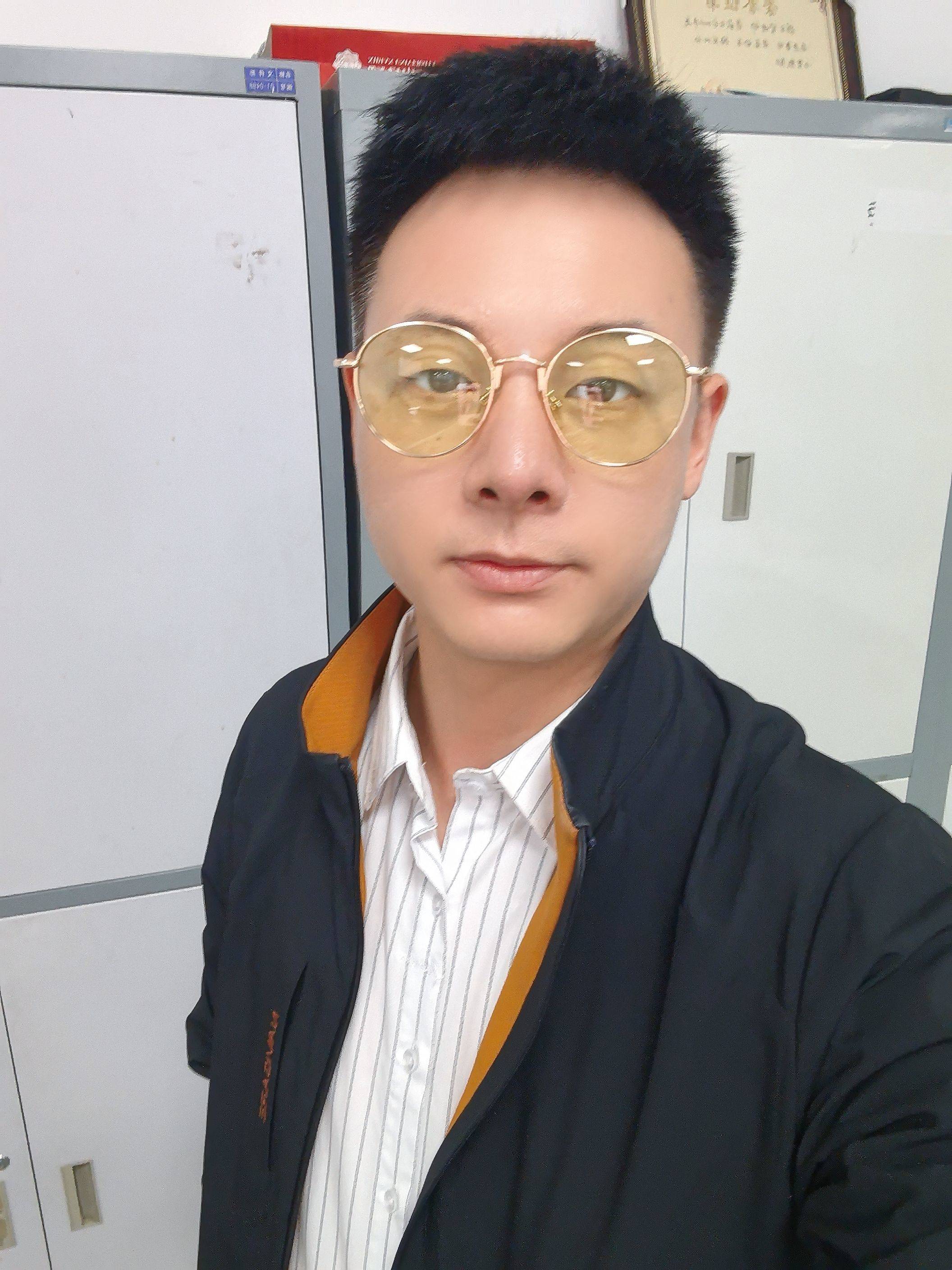 李先生