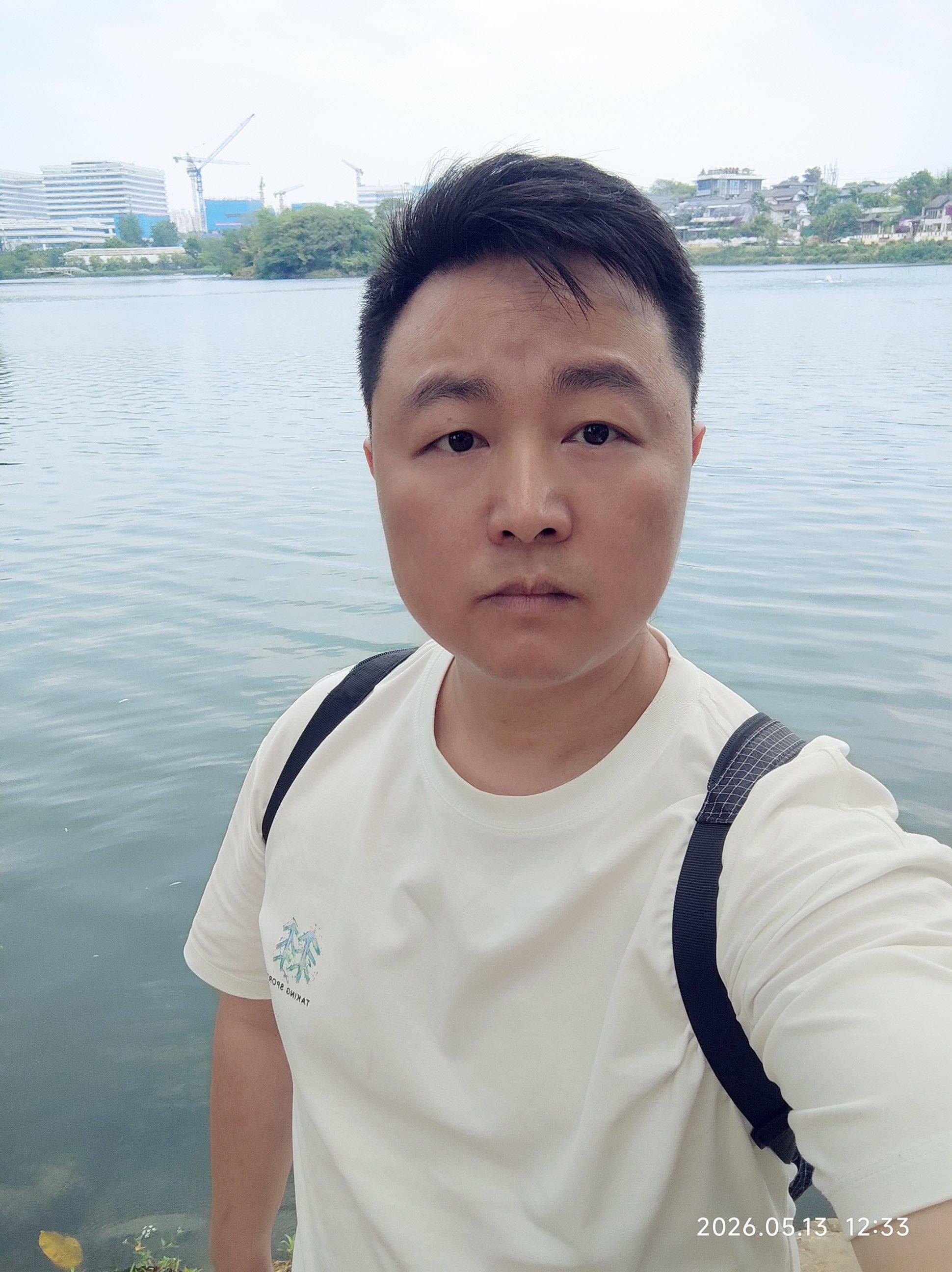 饶克峰