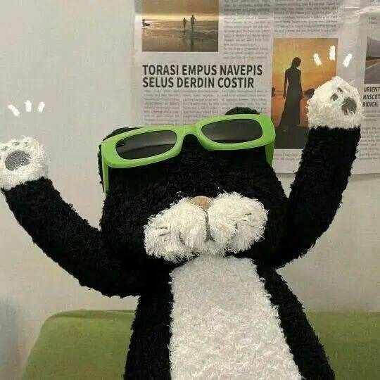小何