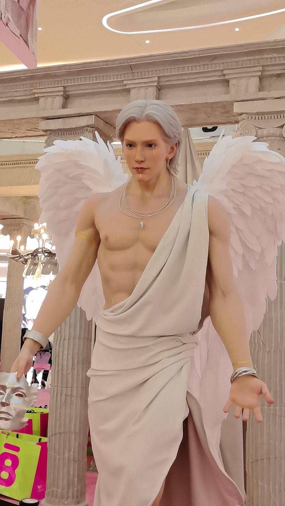 tomas