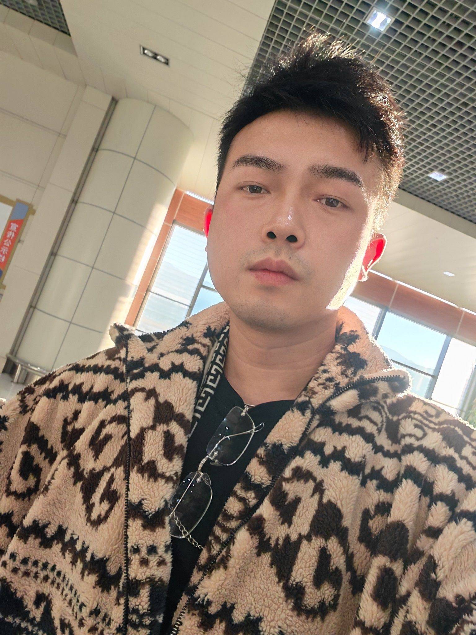 珏
