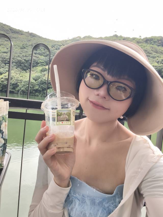 笑盈盈