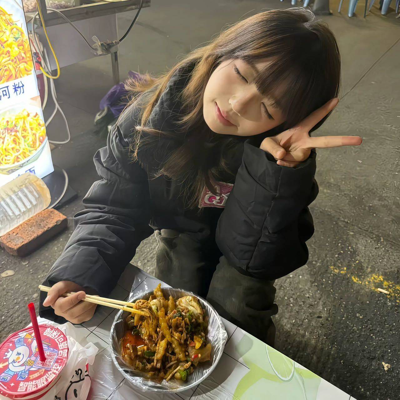 少呲牙^