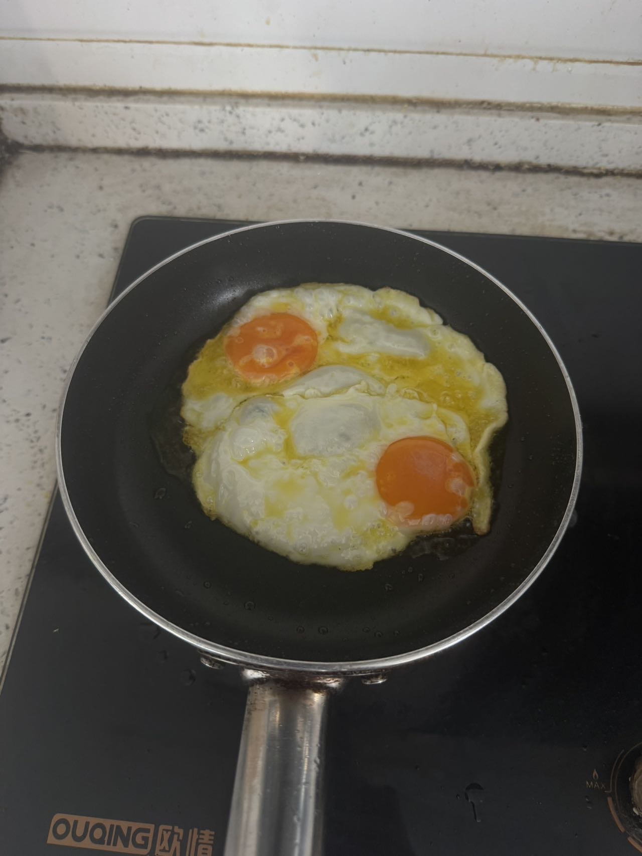 叶洛