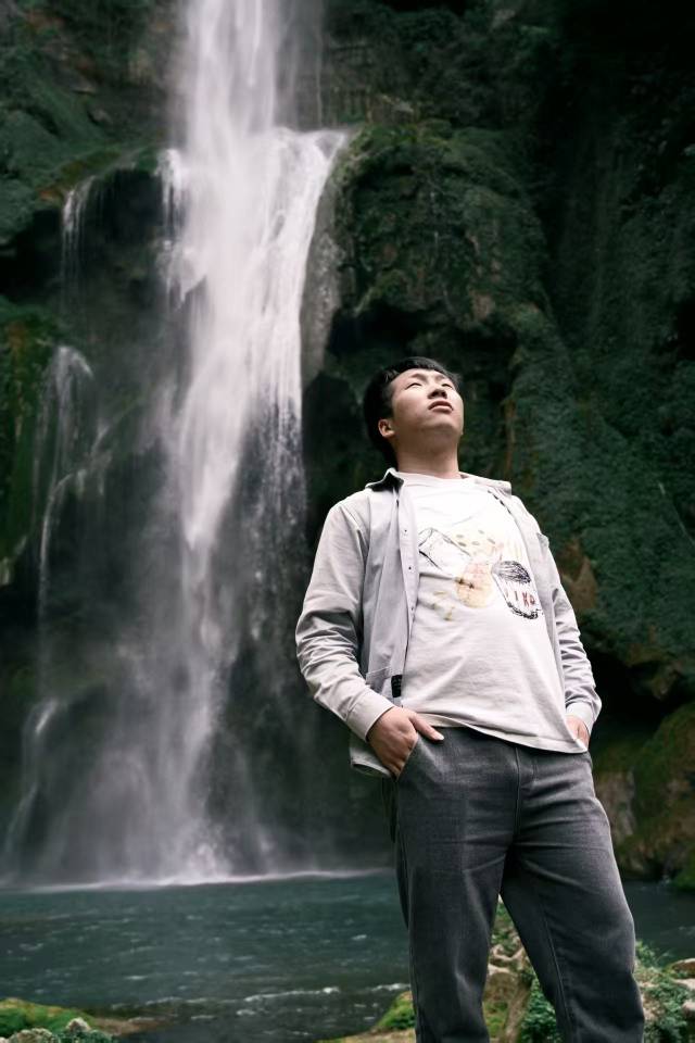 一江春水向西流