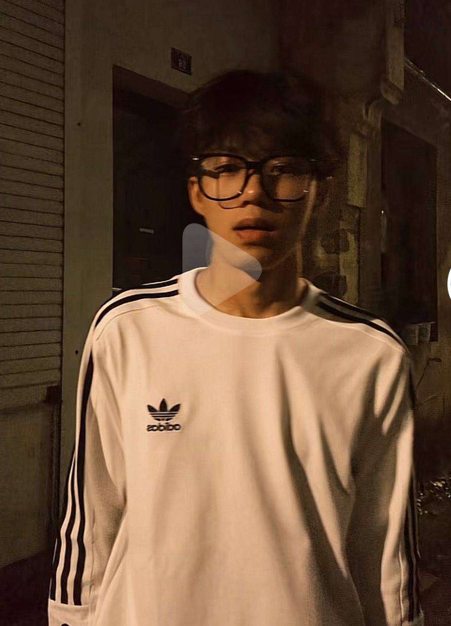 洛城无白.