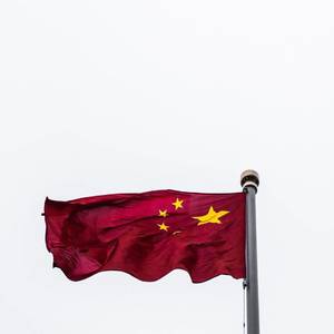 东风压倒西风